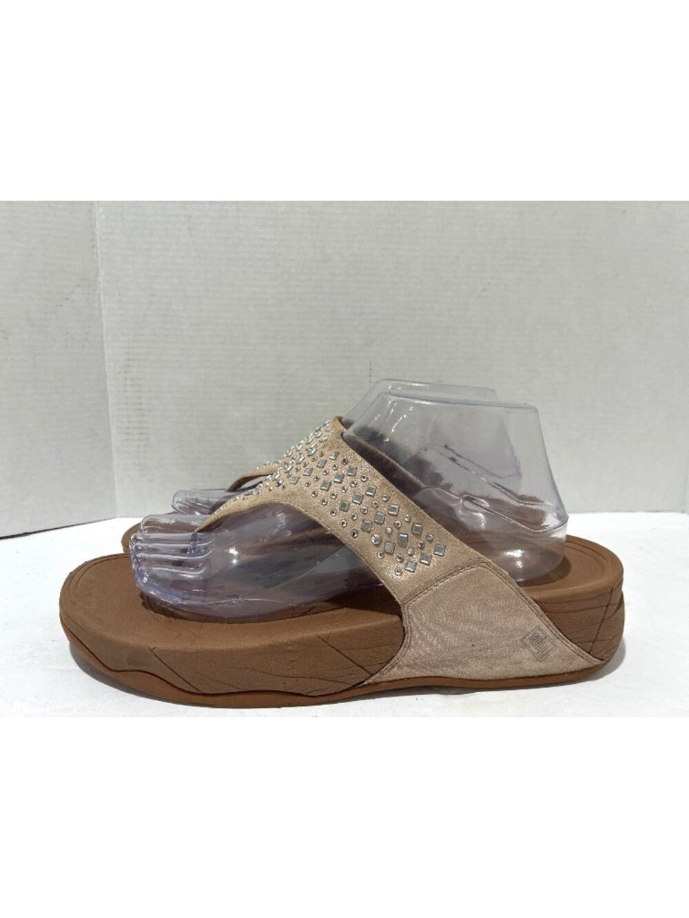Fitflop Lulu Shimmer Rhinestone Sandal Size US 9 Sparkle Thong Flip Flops Beige